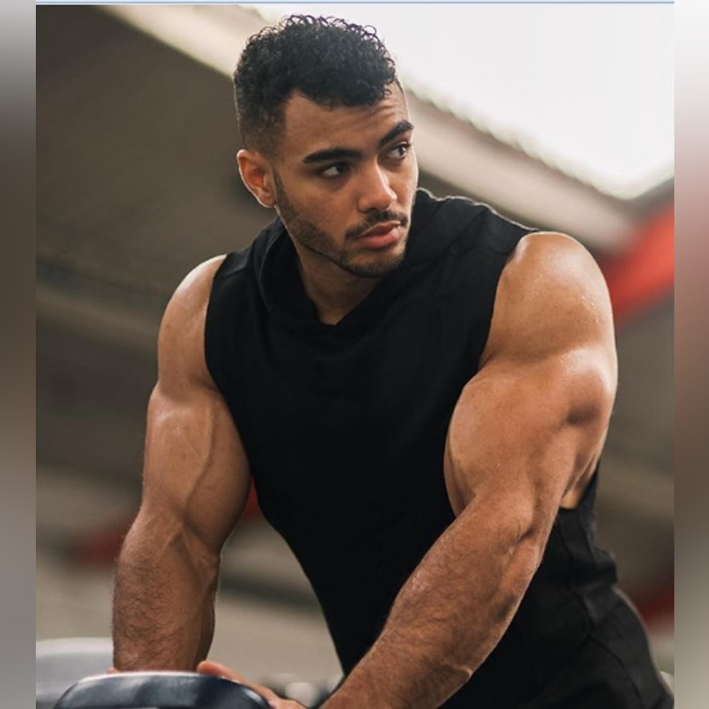 Yitrend Muscle Sleeveless Workout Hoodie